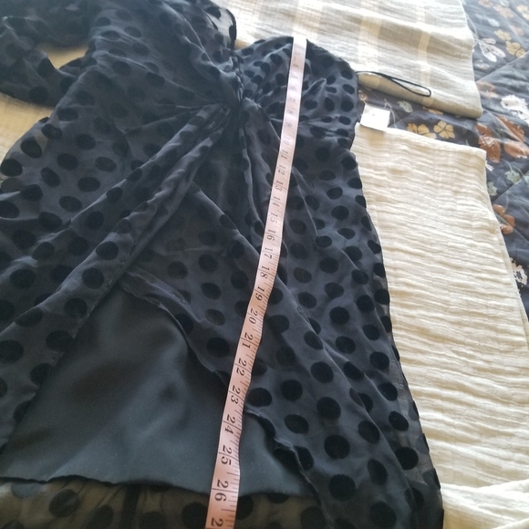 Keepsake | Cold Shoulder Velvet Design Dress - Picture 10 of 11